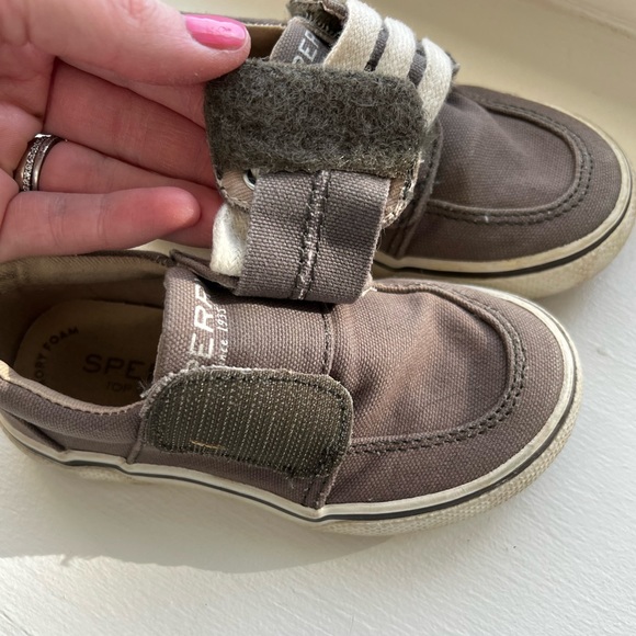 Toddler Sperry size 7 - Picture 3 of 6